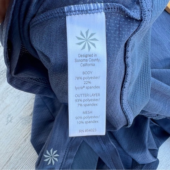 Athleta Shirt Size Small Womens Gel Mesh Supercharged Tank Top with built in bra - Picture 5 of 11